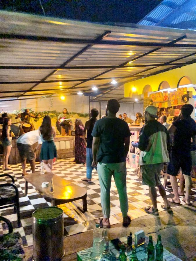 Green Rover Hostel By Gypstead Вагатор Екстер'єр фото